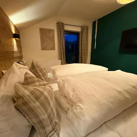 Haensles Huette Holiday home Winklern (Spittal an der Drau)